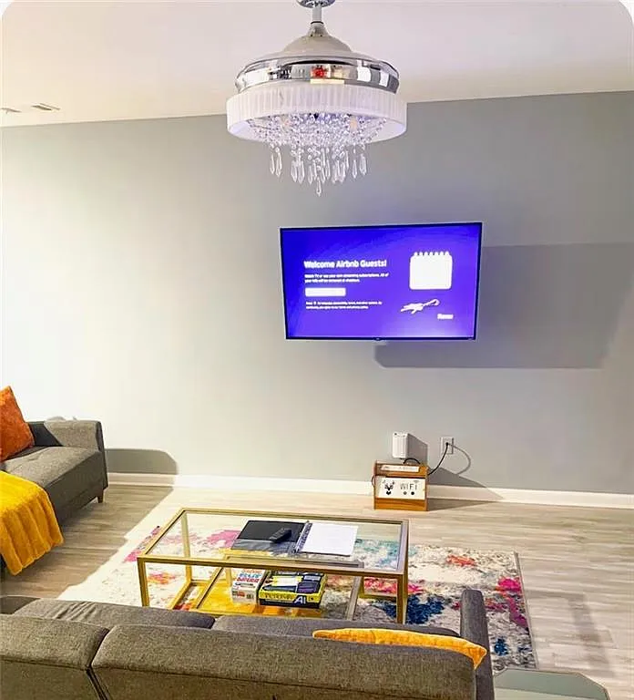 2 bed, 1.5 bath, 1308 sqft, $1,850 — Photo 3