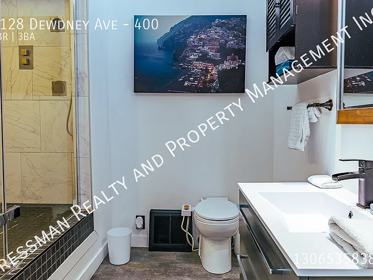 2128 Dewdney Ave #400 — Photo 18