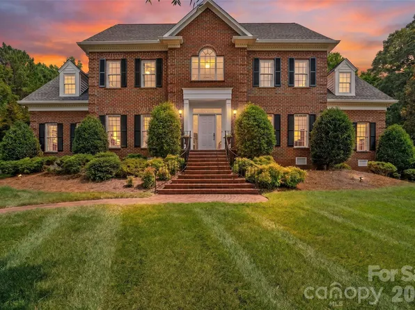 2976 Kaneland Ct, Rock Hill, SC 29732