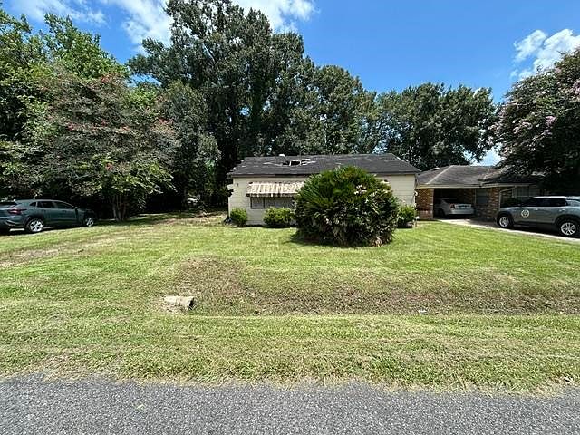 1st image of 1304 3rd St