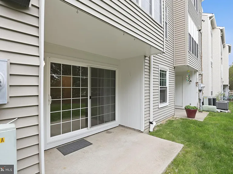 119 Fort Evans Rd SE #B — Photo 28