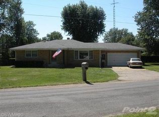 2074 Broadway, Benton Harbor, MI
