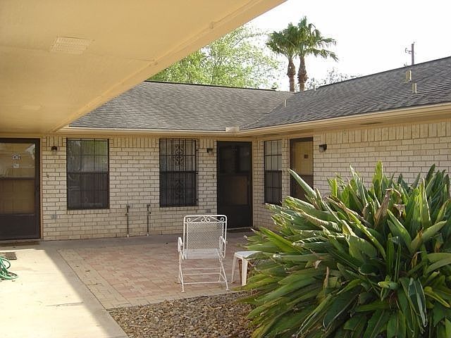 1st image of 1706 Oasis Ave