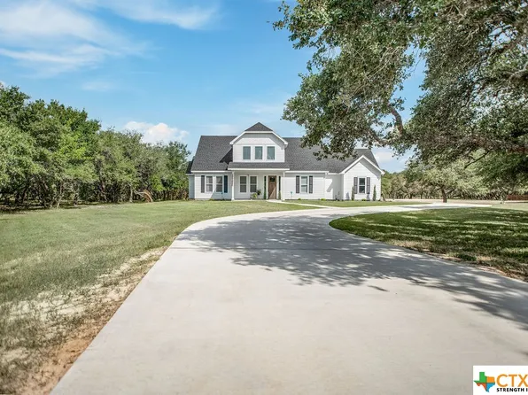 371 Weston Woods Rd, Inez, TX 77968