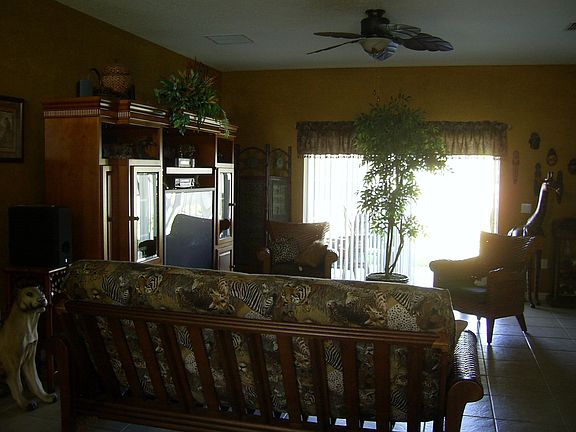 Family Rm