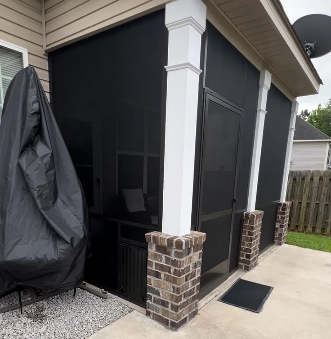 4 bed, 2300 sqft, $2,600 — Photo 4