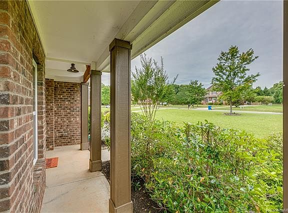 4th image of 13725 Thompson Place Dr