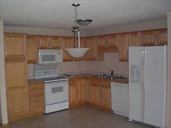 2nd image of 15400 Chippendale Ave #302