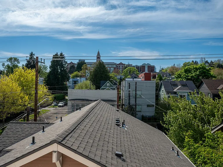 2108 E James St #A — Photo 26