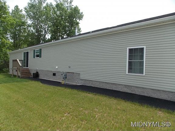 4th image of 126 Royal Meadows Dr