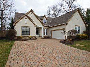 544 Matthews Brook Ln, Powell, OH 43065