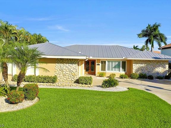 3rd image of 469 Bayshore Dr