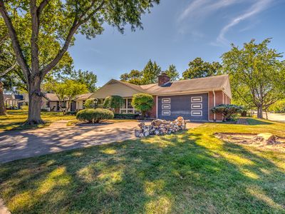 1240 Warrington Rd, Deerfield, IL, 60015