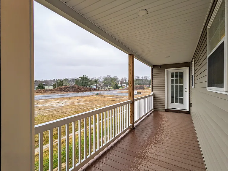Towns Edge Apartments — Photo 32