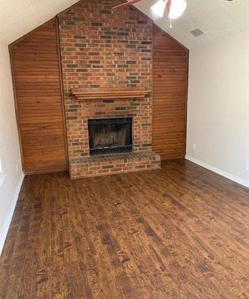 3rd image of 166 Prairie Creek Cir