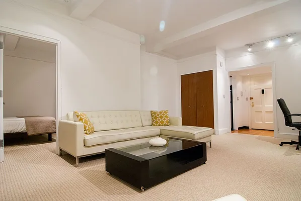 Rented by WAM Partners - William Moses Co. | media 68