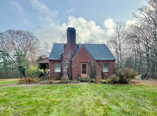45 Hoppen Rd #2, New Hartford, CT 06057