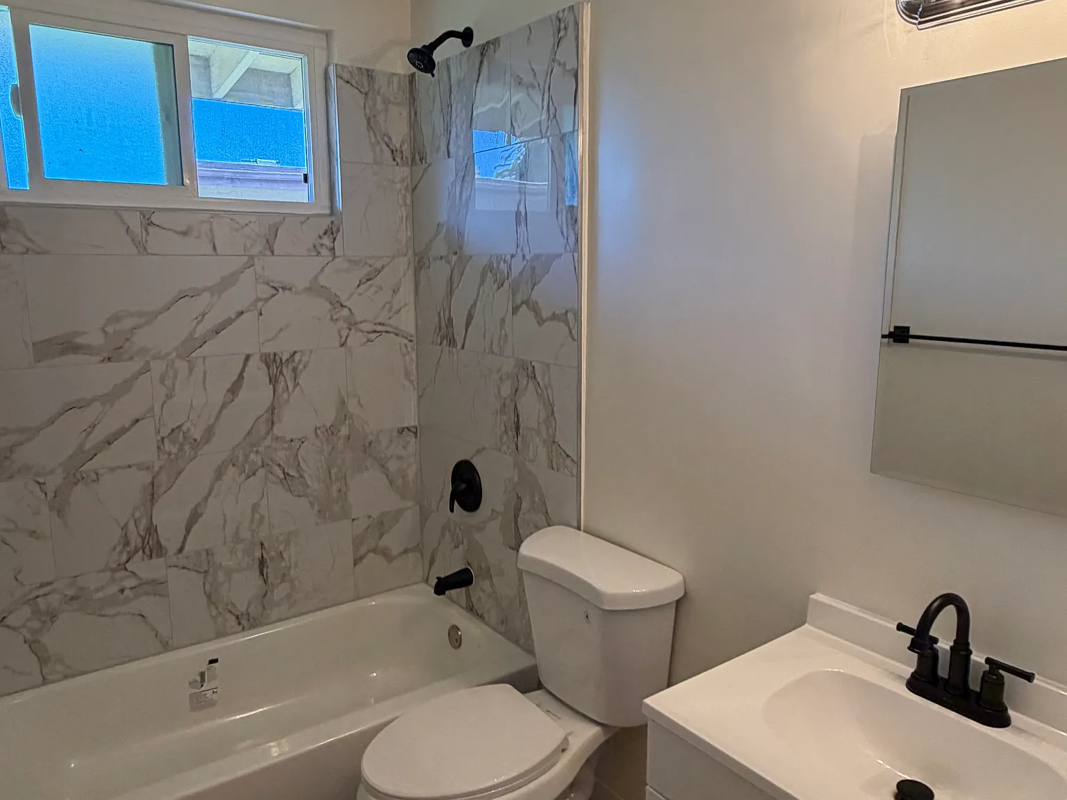 2 bed, 1000 sqft, $2,900 — Photo 3