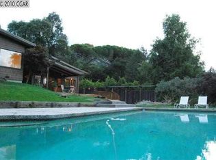 50 Ardilla Rd, Orinda, CA 94563