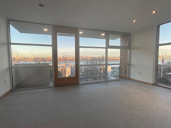 2nd image of 132 Pine St APT 2