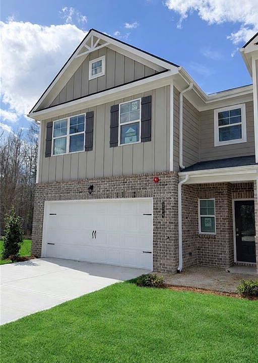 1st image of 374 Lanier Cir