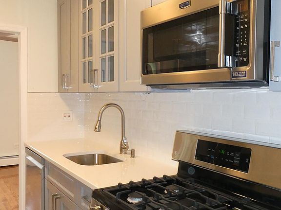4th image of 140-55 34th Ave #4