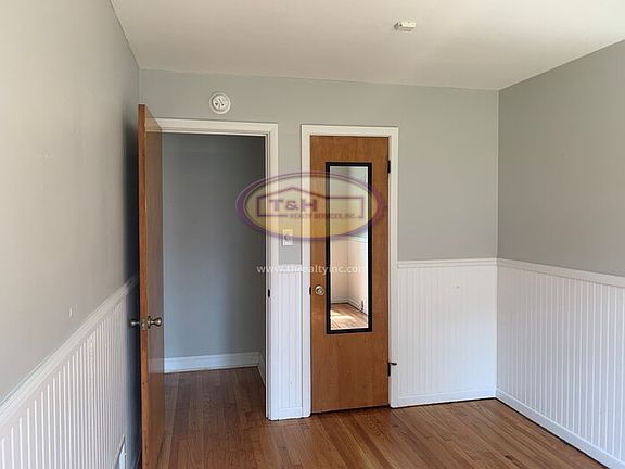 3rd image of 6361 N Park Ave