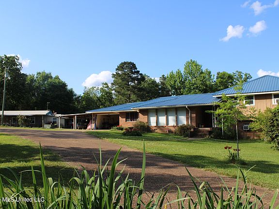 2nd image of 3085 Beauregard Rd