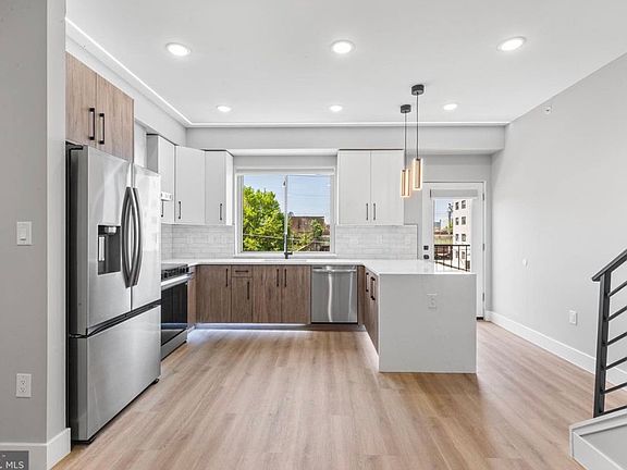 3rd image of 1413 N 8th St #3