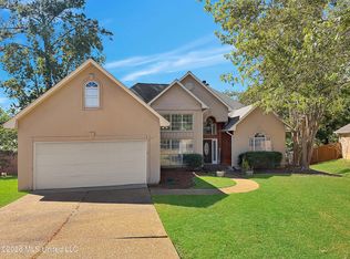 218 Greensview Dr, Brandon, MS 39047