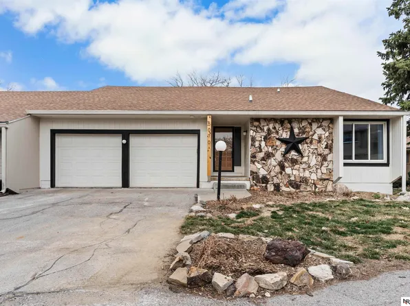 5070 S 150th Plz, Omaha, NE 68137