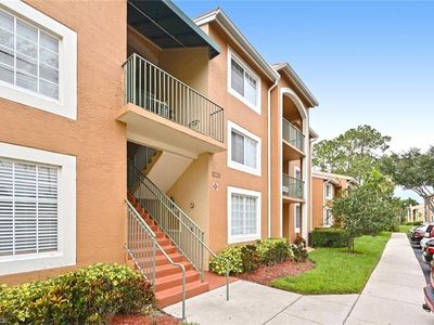 1220 Wildwood Lakes Blvd APT 106, Naples, FL, 34104
