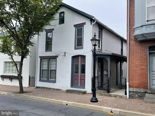 51 W Middle St, Gettysburg, PA 17325