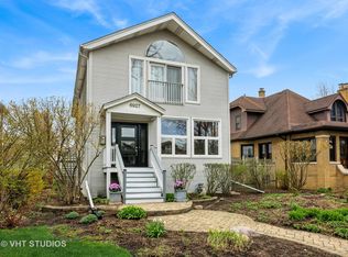 6927 N Oleander Ave, Chicago, IL 60631