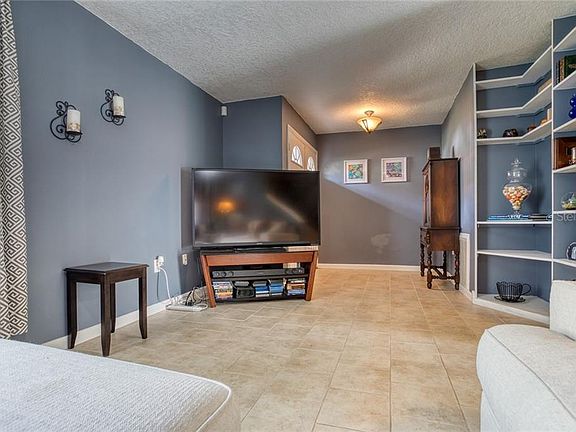 5th image of 155 Lago Vista Blvd