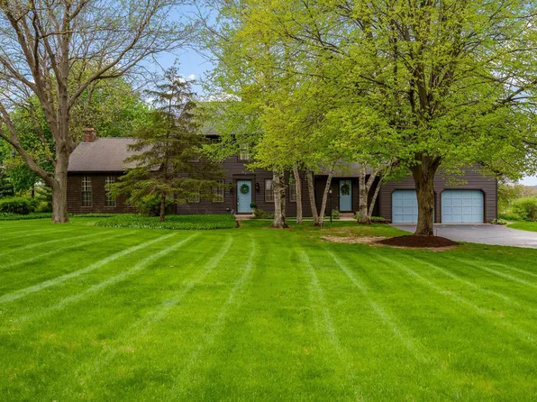 10562 Town Hall Rd, Belvidere, IL 61008