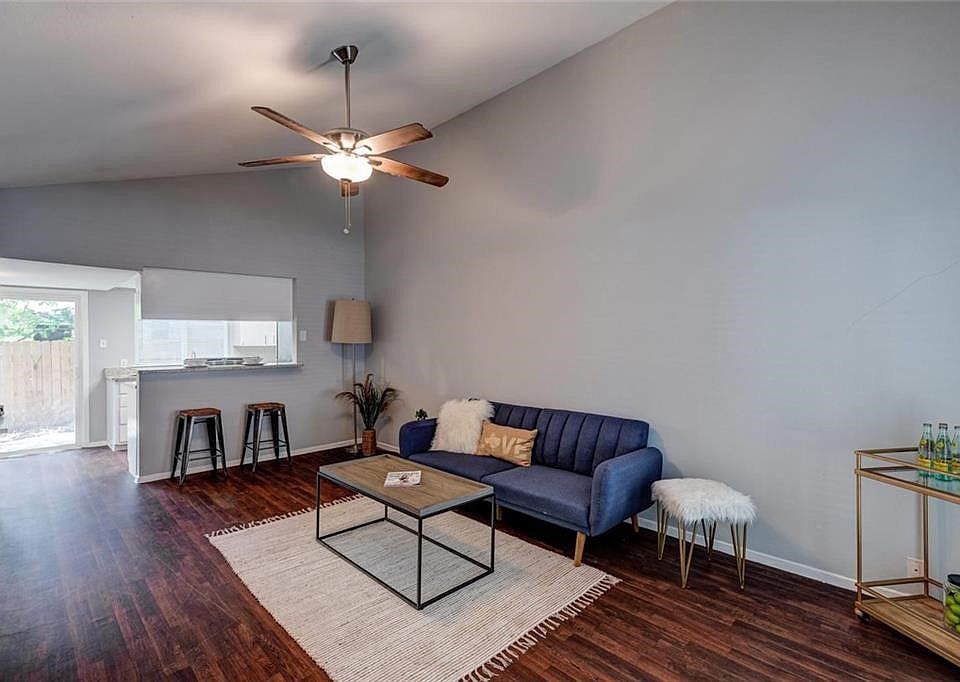 1st image of 2201 Deadwood Dr #A