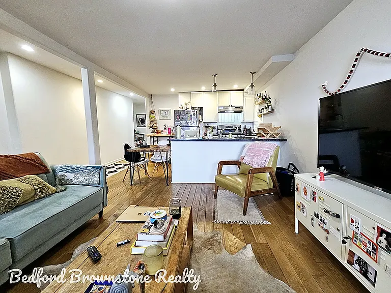 1008 Halsey St #GARDEN — Photo 2