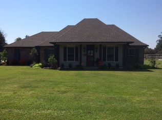 400 Moulin Rd, Broussard, LA 70518