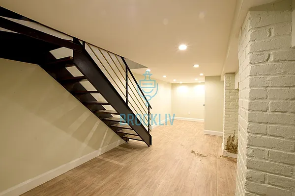 Rented by null | media 16