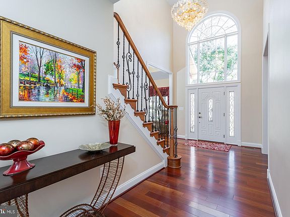 4th image of 8108 Bellingham Ct