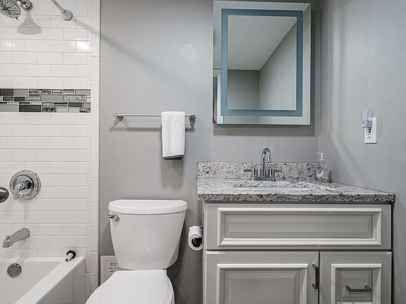 2nd image of 4242 Gulfbreeze Blvd APT 604