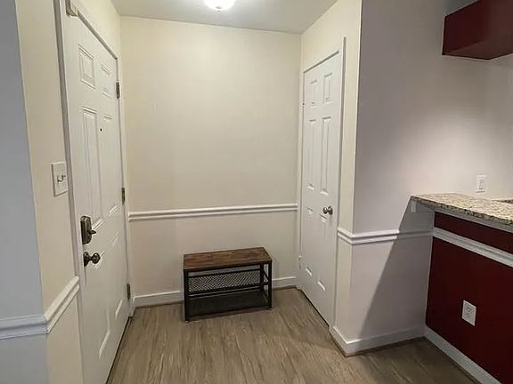 4th image of 5534 Langston Blvd