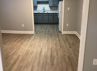 12 W 57th St, Savannah, GA 31405