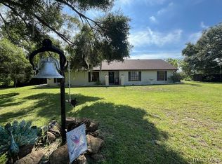 5811 Maple Ln, Tampa, FL 33610
