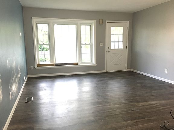 2nd image of 163 Margaret Pl