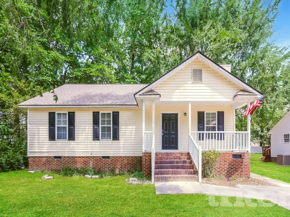 1322 Sasswood Ln, Zebulon, NC 27597