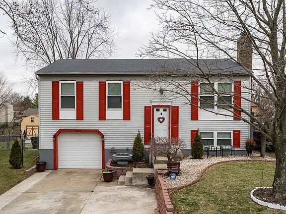2nd image of 1570 Hickory Hill Ct