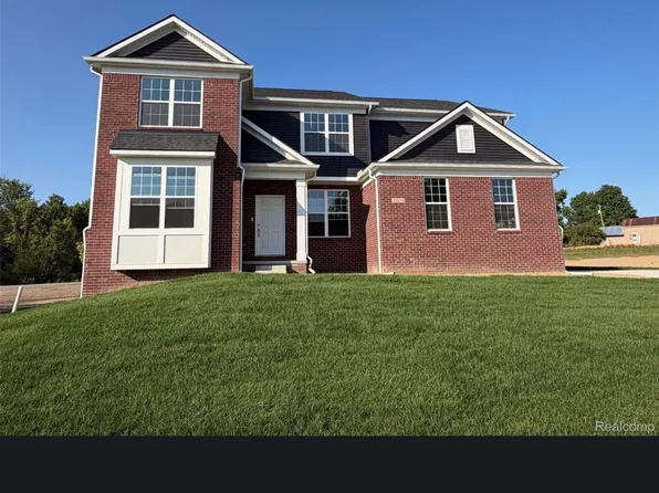 22274 Hilda Ln, Lyon Township, MI 48178