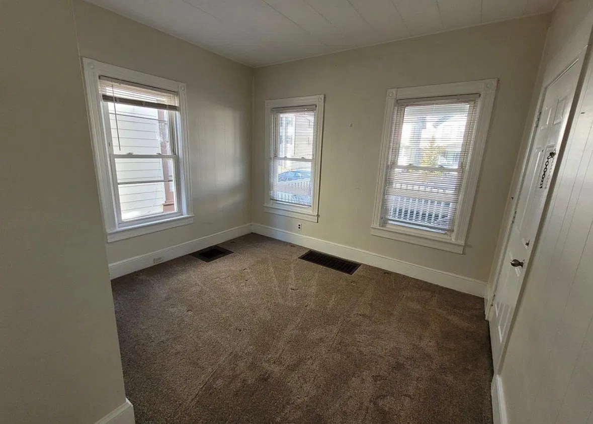 1 bed, 1000 sqft, $1,200 — Photo 2